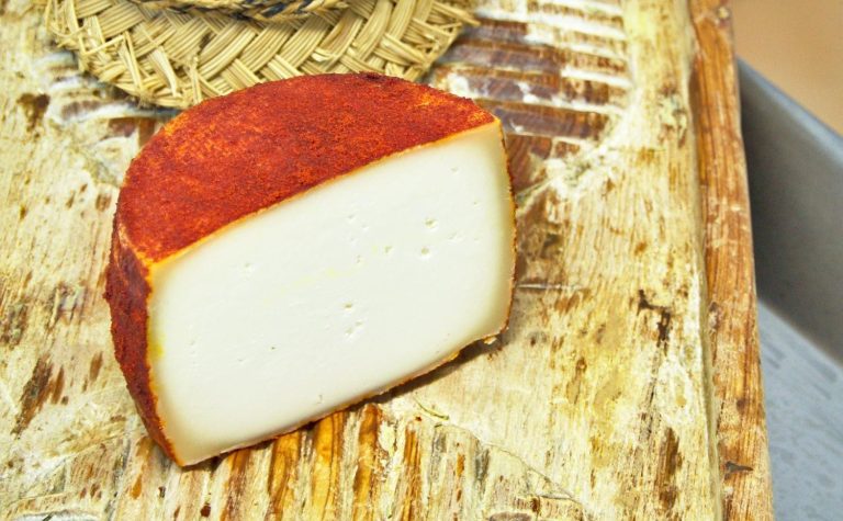 Queso de Cabra Pimentonado Villanoble 700gr